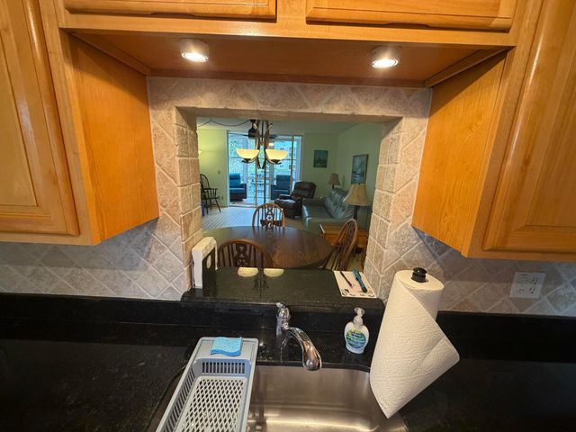 206 SE 10TH Street 201, Dania Beach, FL 33004