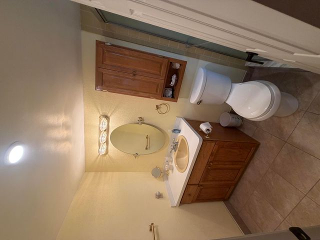 206 SE 10TH Street 201, Dania Beach, FL 33004