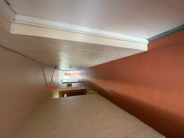 206 SE 10TH Street 201, Dania Beach, FL 33004