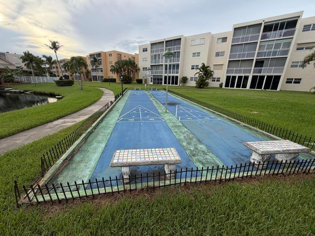 206 SE 10TH Street 201, Dania Beach, FL 33004