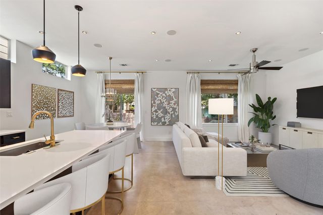 2105 Goodrich Ave 2, Austin, TX 78704
