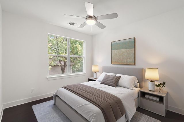 2105 Goodrich Ave 2, Austin, TX 78704
