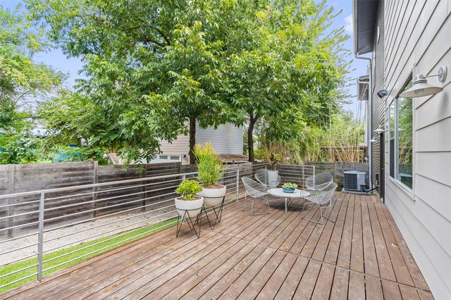 2105 Goodrich Ave 2, Austin, TX 78704