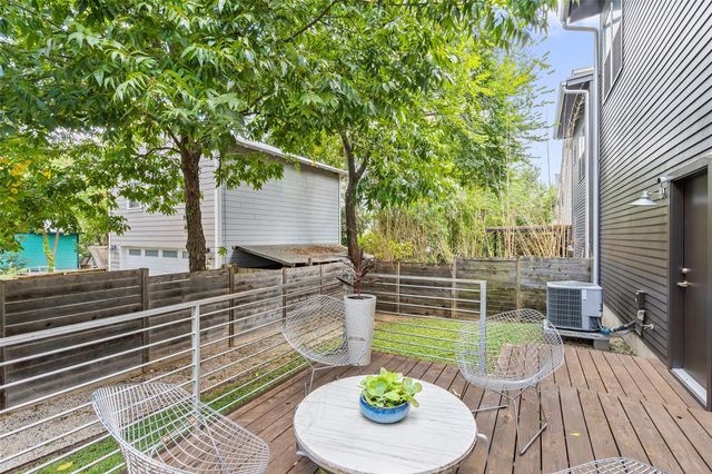 2105 Goodrich Ave 2, Austin, TX 78704