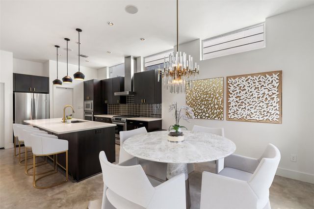 2105 Goodrich Ave 2, Austin, TX 78704