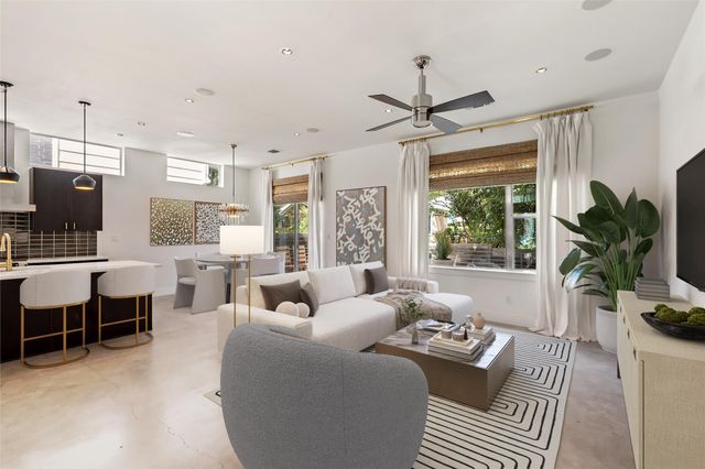 2105 Goodrich Ave 2, Austin, TX 78704