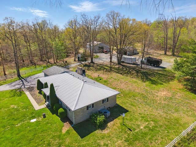 12748 Fruit Hill Red Bridge Rd, Crofton, KY 42217