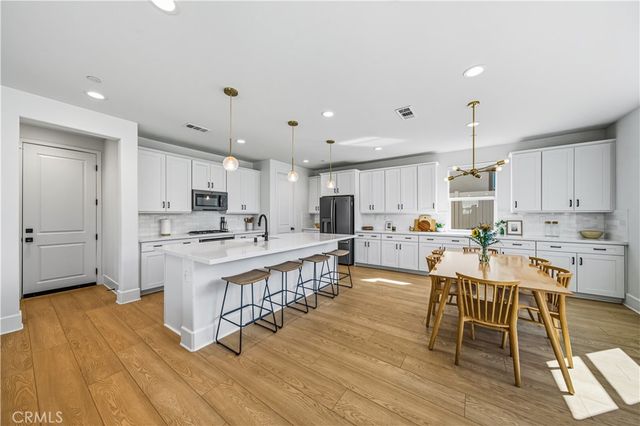 32017 Radiant Drive, Temecula, CA 92591