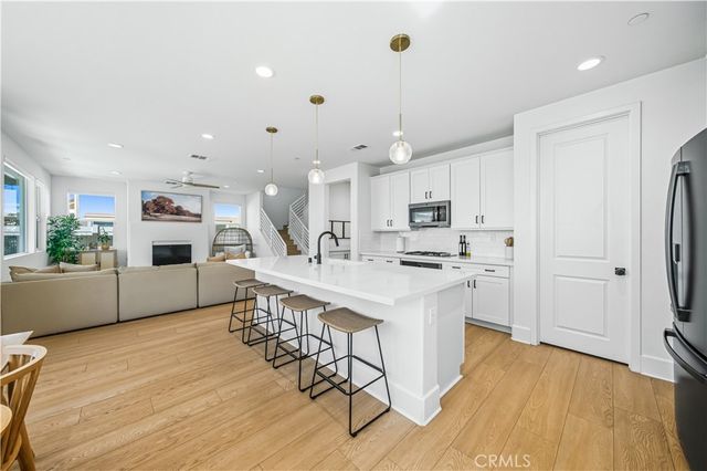32017 Radiant Drive, Temecula, CA 92591