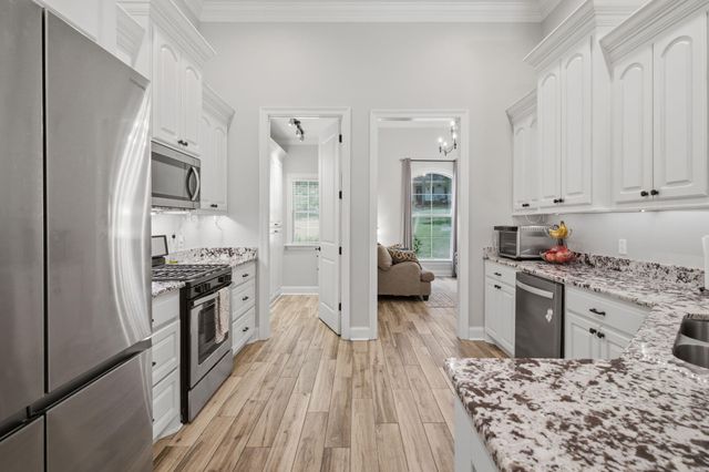 35 Waverly, Hattiesburg, MS 39402