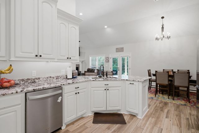 35 Waverly, Hattiesburg, MS 39402