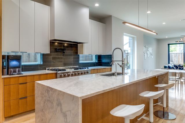 6215 Llano Avenue, Dallas, TX 75214