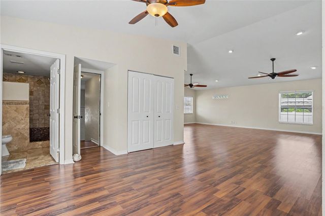 5210 4TH AVENUE N, St Petersburg, FL 33710