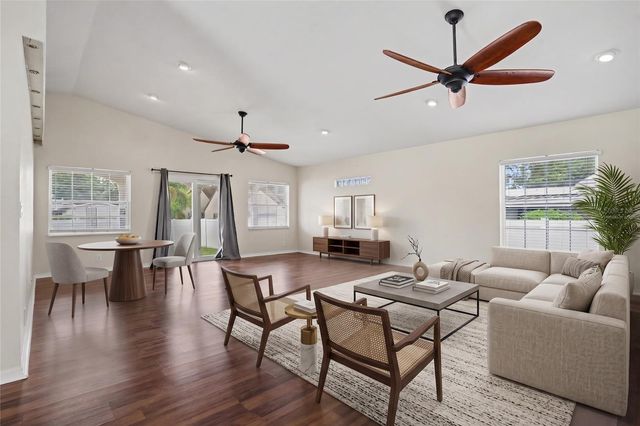 5210 4TH AVENUE N, St Petersburg, FL 33710