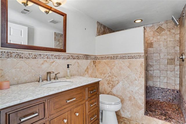 5210 4TH AVENUE N, St Petersburg, FL 33710