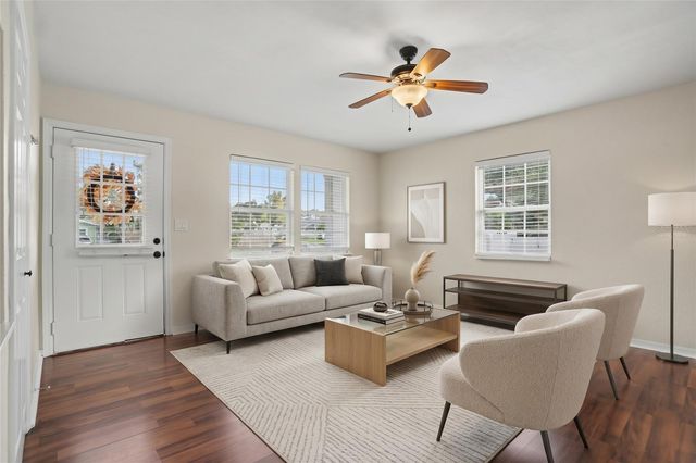 5210 4TH AVENUE N, St Petersburg, FL 33710