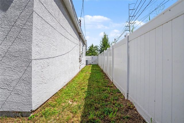 5210 4TH AVENUE N, St Petersburg, FL 33710