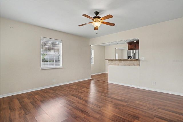5210 4TH AVENUE N, St Petersburg, FL 33710