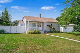 5210 4TH AVENUE N, St Petersburg, FL 33710