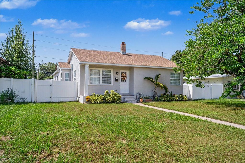 5210 4TH AVENUE N, St Petersburg, FL 33710