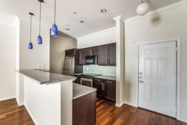 2305 Worthington Street 135, Dallas, TX 75204
