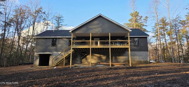 323 Cumberland Cove Rd, Monterey, TN 38574