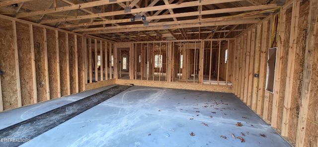 323 Cumberland Cove Rd, Monterey, TN 38574