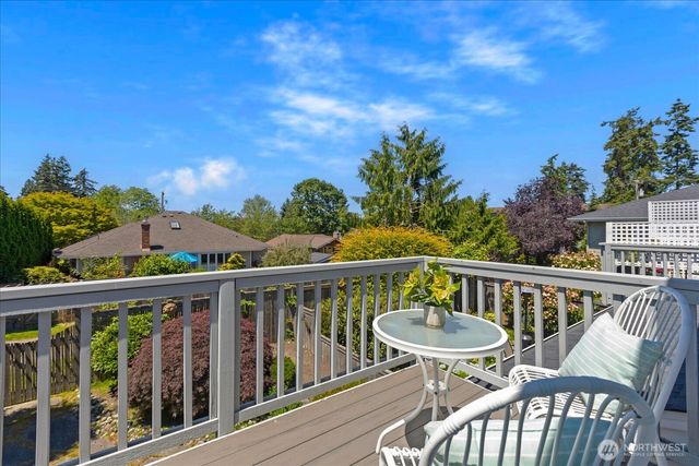 518 4th Avenue S, Edmonds, WA 98020