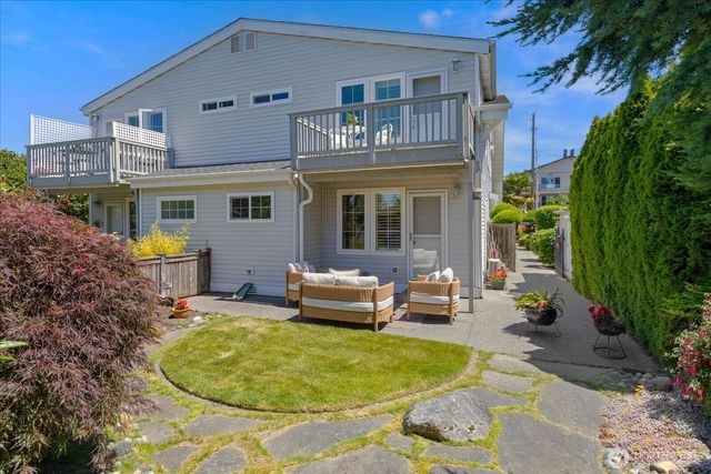 518 4th Avenue S, Edmonds, WA 98020