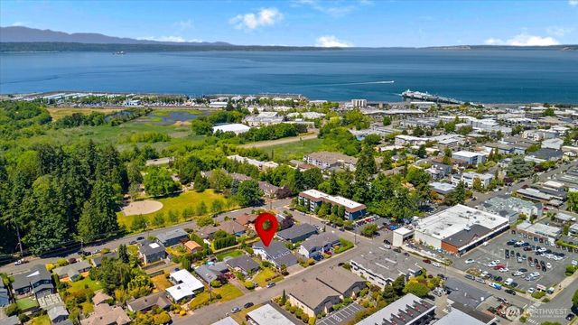 518 4th Avenue S, Edmonds, WA 98020