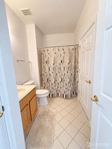 274 Valencia Drive, Monroe, NJ 08831