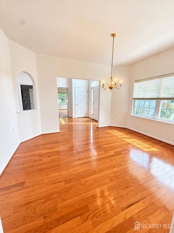 274 Valencia Drive, Monroe, NJ 08831