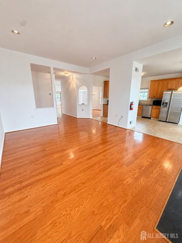 274 Valencia Drive, Monroe, NJ 08831