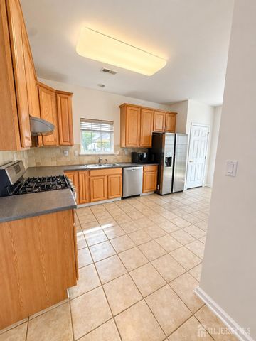 274 Valencia Drive, Monroe, NJ 08831