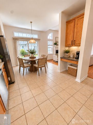 274 Valencia Drive, Monroe, NJ 08831