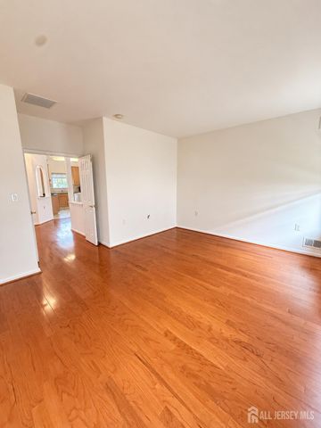 274 Valencia Drive, Monroe, NJ 08831