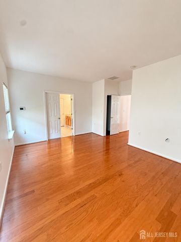 274 Valencia Drive, Monroe, NJ 08831