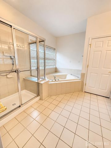 274 Valencia Drive, Monroe, NJ 08831
