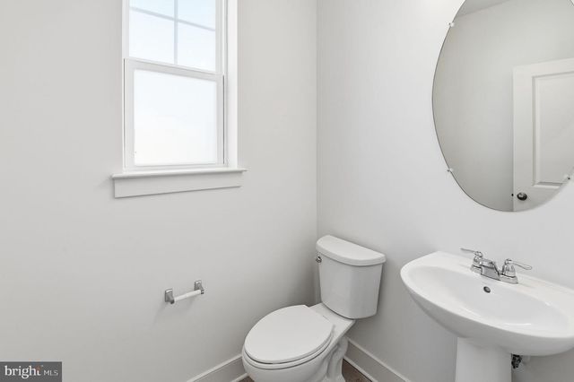 1490 MEADOWLARK GLEN RD, Dumfries, VA 22026