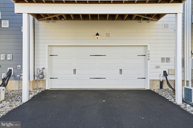 1490 MEADOWLARK GLEN RD, Dumfries, VA 22026