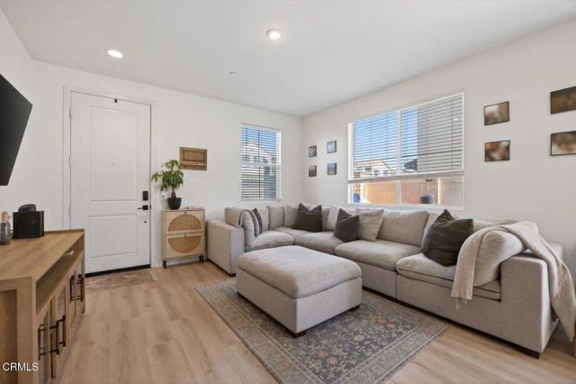 1936 Tangelo Way, Santa Paula, CA 93060