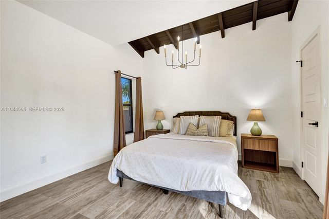 13740 SW 18th St, Miami, FL 33175