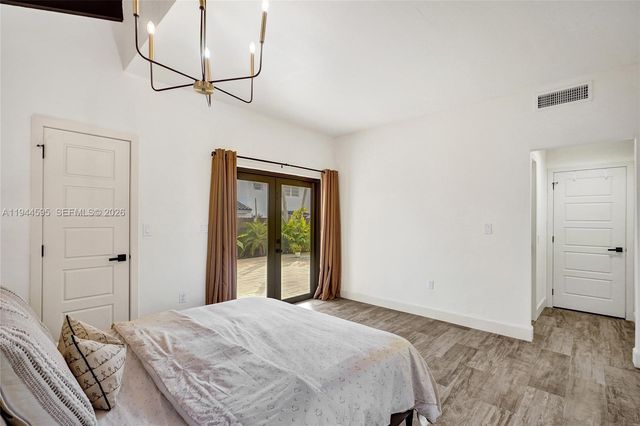 13740 SW 18th St, Miami, FL 33175