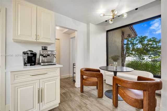 13740 SW 18th St, Miami, FL 33175