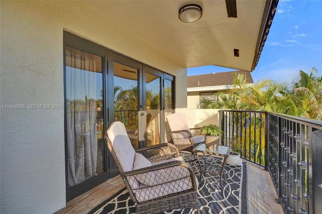 13740 SW 18th St, Miami, FL 33175