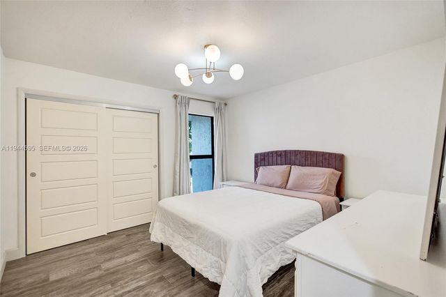 13740 SW 18th St, Miami, FL 33175