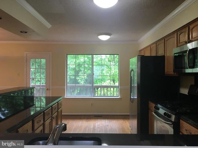 -43 CONSTITUTION CT., Wayne, PA 19087