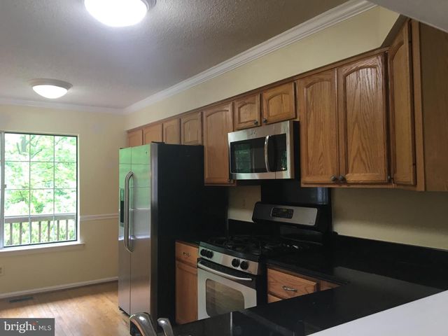 -43 CONSTITUTION CT., Wayne, PA 19087