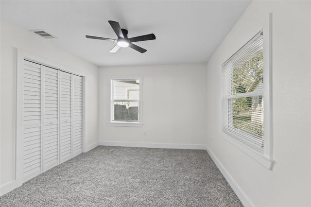 1005 Mobile Drive, Pasadena, TX 77506