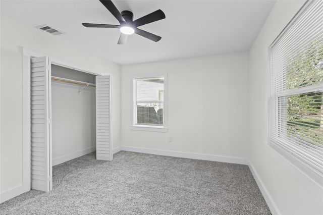 1005 Mobile Drive, Pasadena, TX 77506
